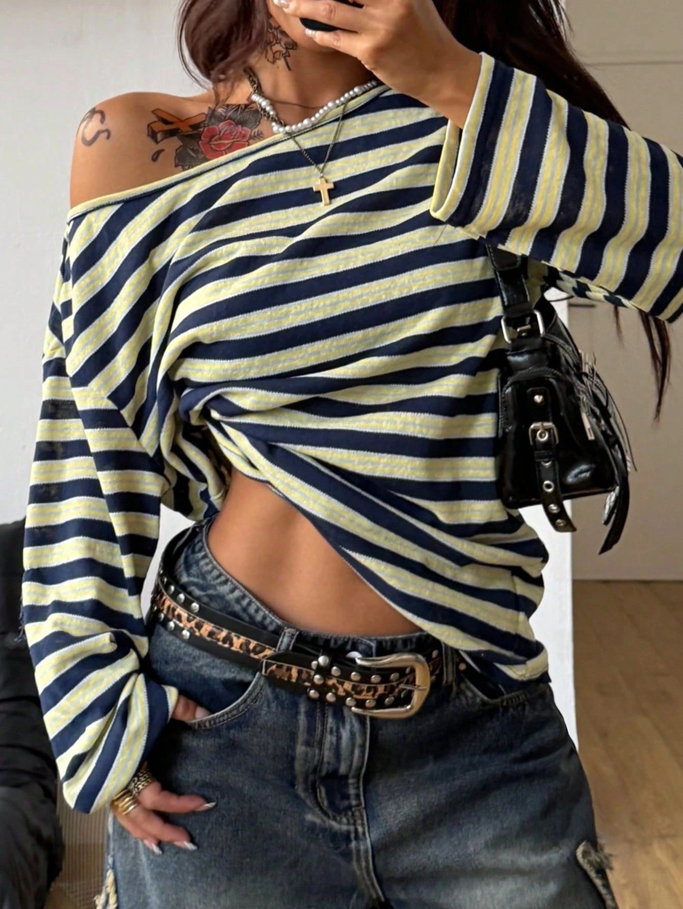Damska, oversize'owa, niebiesk – Off Shoulder Blouse recenzja i cena