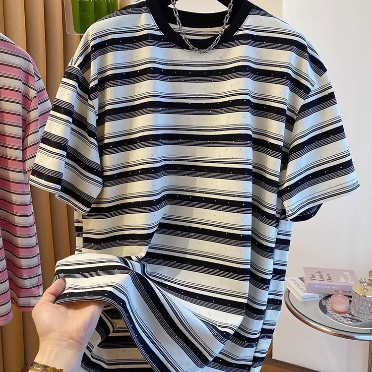 Unisexowa koszulka z krótkim r – Summer Clothing Outlet recenzja i cena